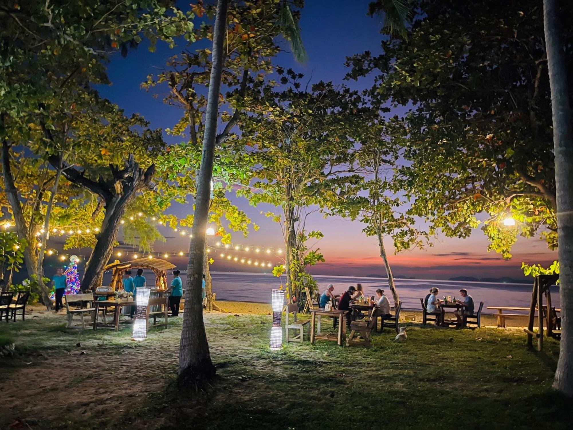 Koh Jum Delight Beach Exterior photo