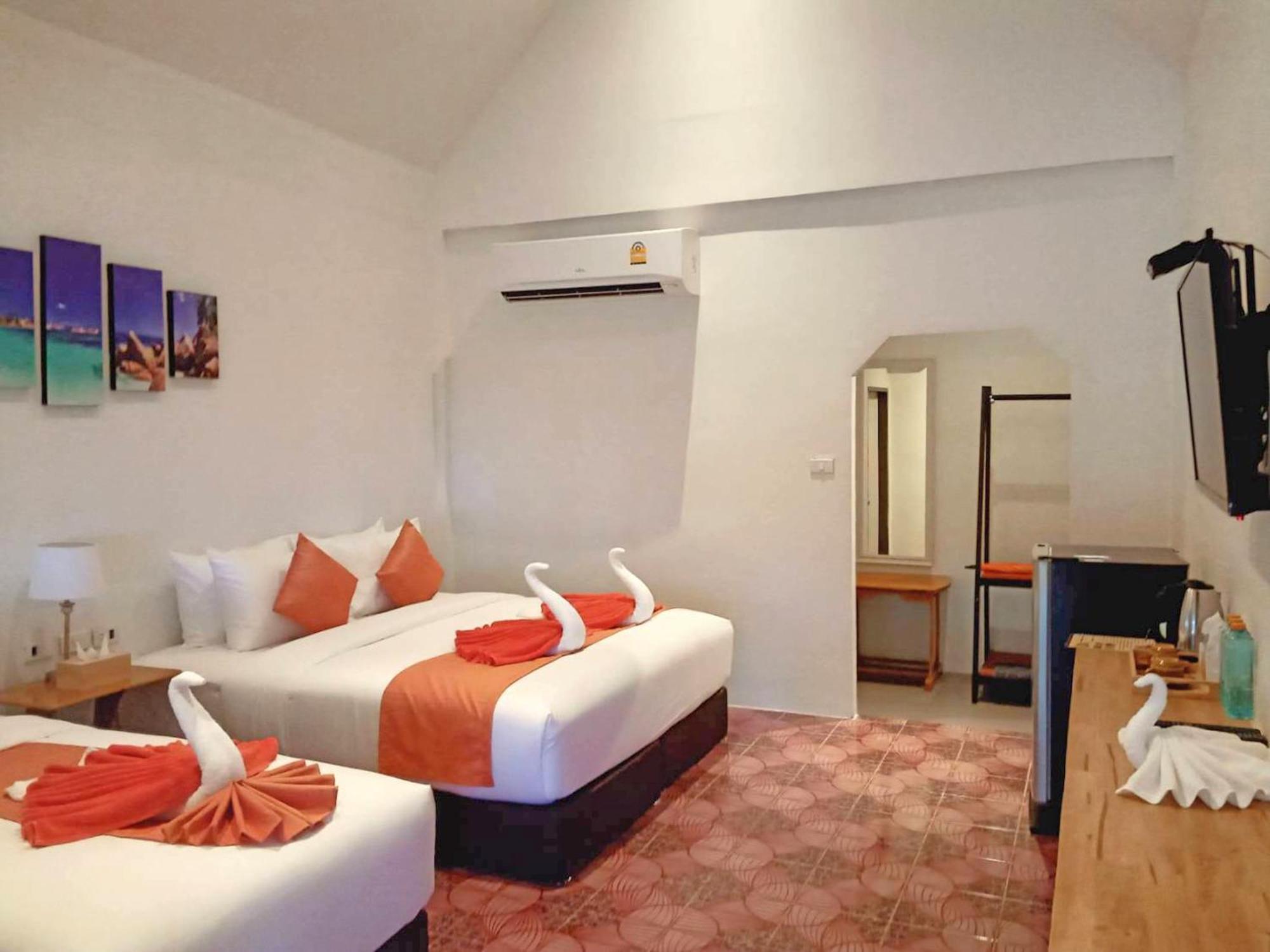 Koh Jum Delight Beach Room photo